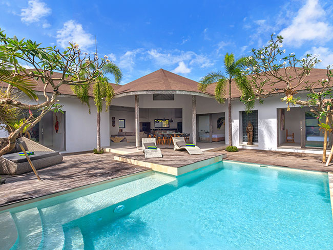 Live Your Best Christmas In Bali: 12 Villas In Bali To Suit Your Festive Mood