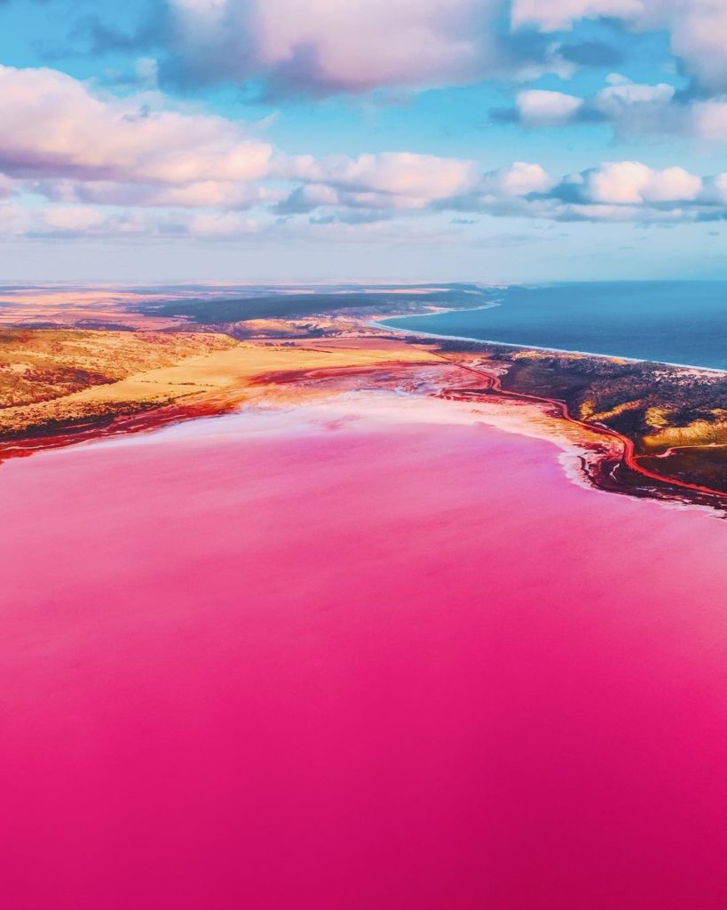 hutt lagoon- pink lakes