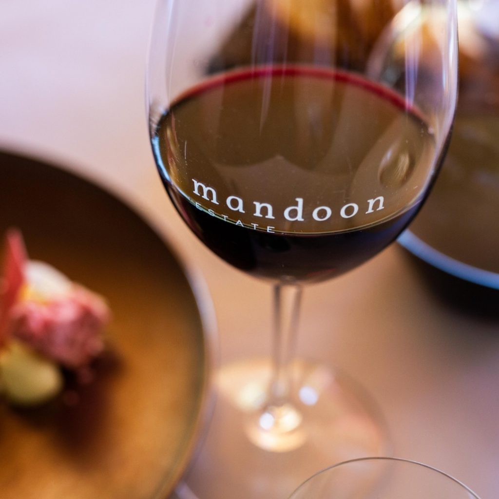 things to do in perth - mandoon estate winery